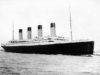 Titanic colide com iceberg em sua viagem inaugural
