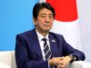 Ex-premiê do Japão é assassinado durante campanha eleitoral