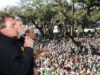Bolsonaro diz que o Brasil não pode virar um País pintado de vermelho socialista