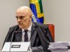 Moraes aponta “possibilidade de fuga” ao negar passaporte a Bolsonaro